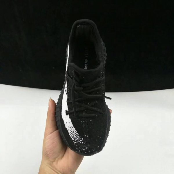 Giày thể thao adidas YEEZY BOOST 350 v2
