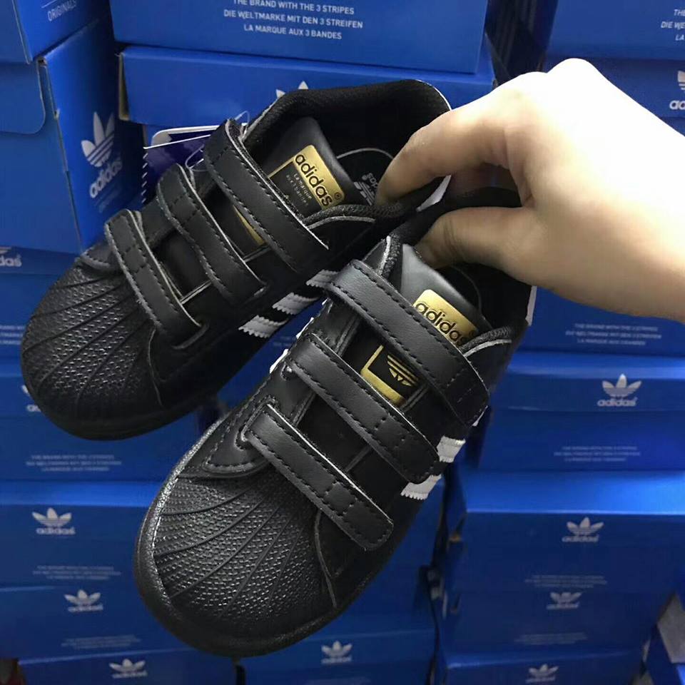 Giày thể thao adidas SuperStar
