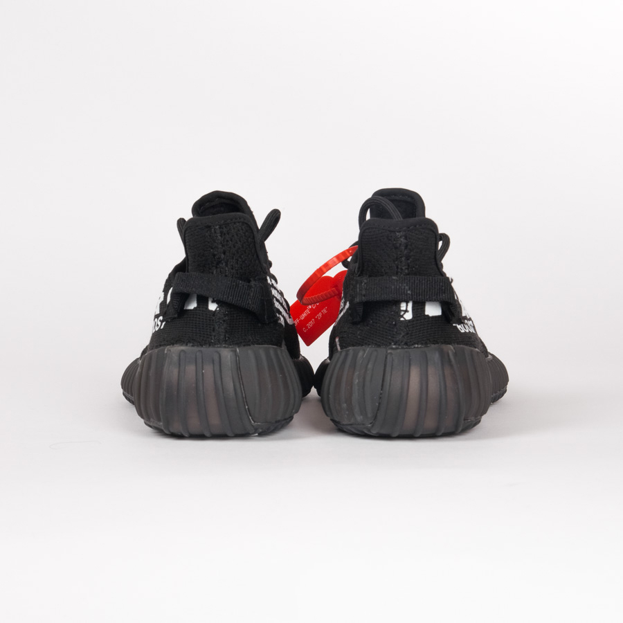 Giày Adidas Yeezy Boots V2 màu đen off-white
