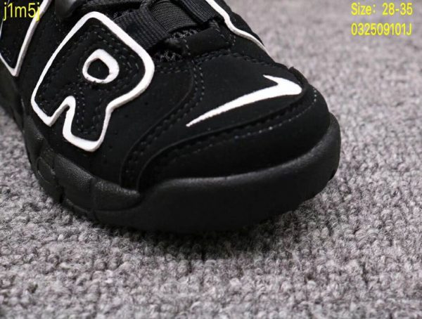 Giày Nike Air More Uptempo màu đen