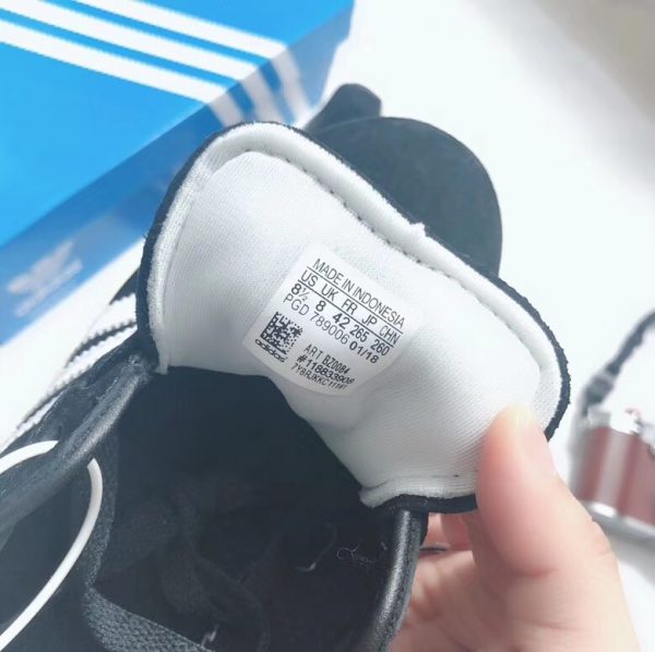 Giày Adidas CAMPUS đen sọc trắng
