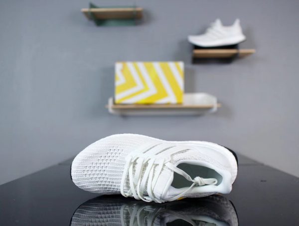 Giày Adidas Ultra Boost 3.0 màu trắng