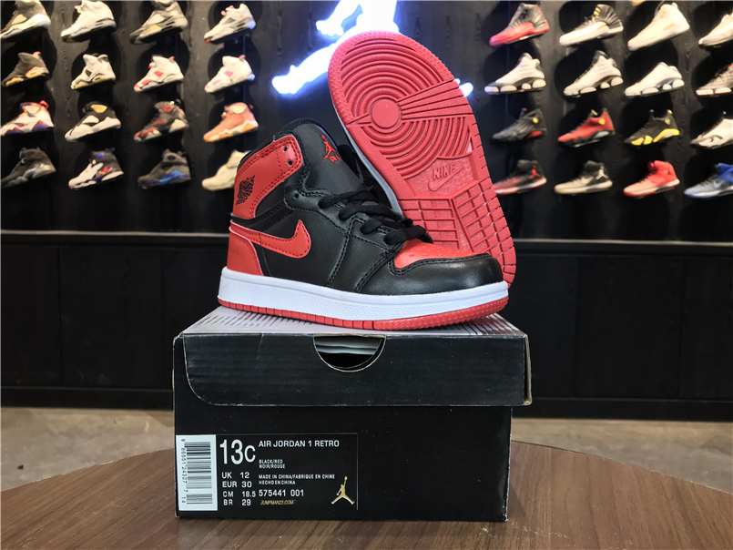 Giày Nike Jordan 1 Retro 2 màu đỏ đen