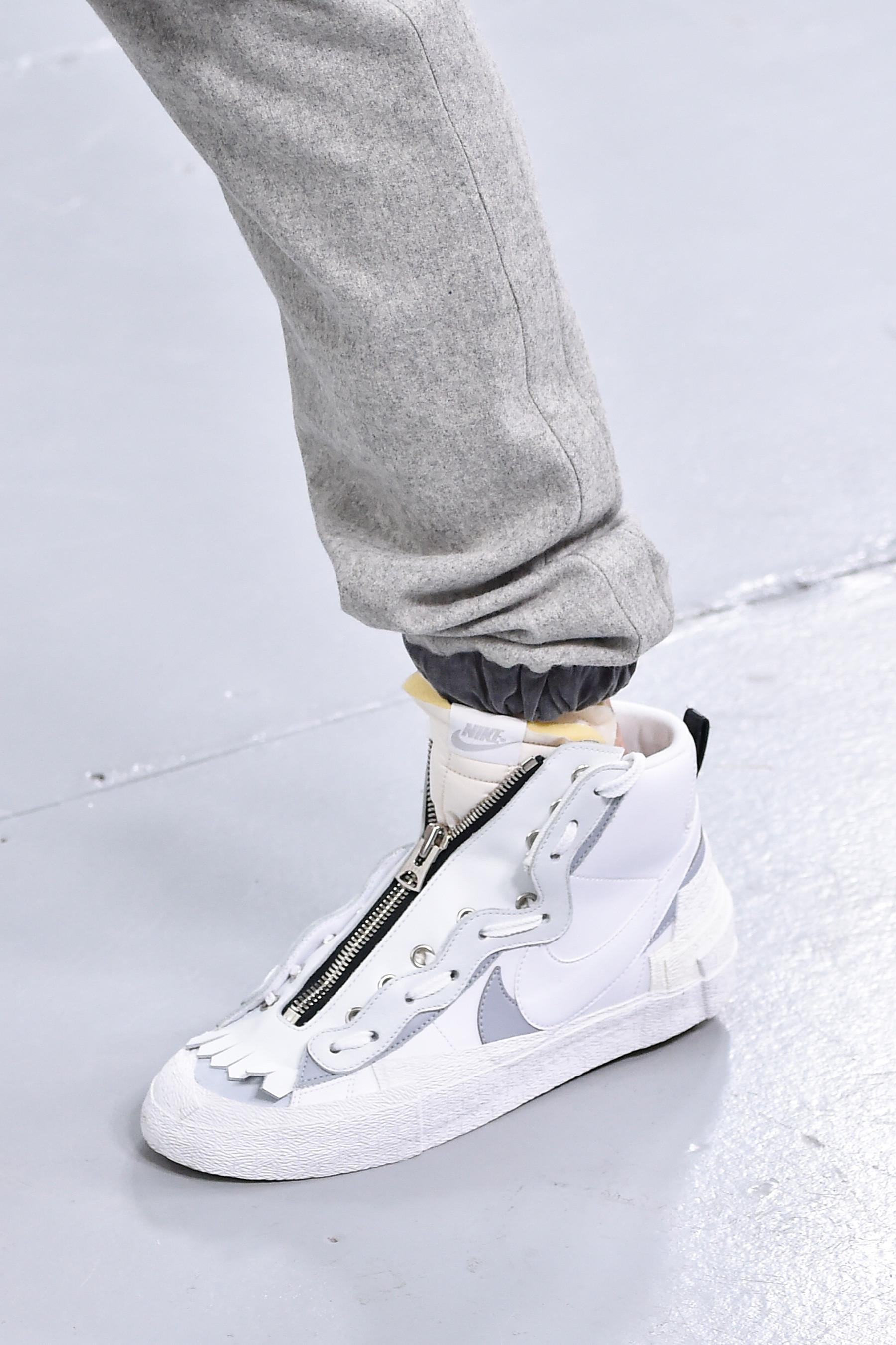 sacai và Nike tung ra thiết kế sneakers mới tại sàn diễn thời trang Paris Thu/Đông 19