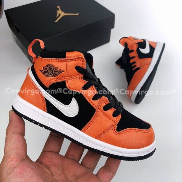 Giày trẻ em Air Jordan 1 Mid màu cam đen