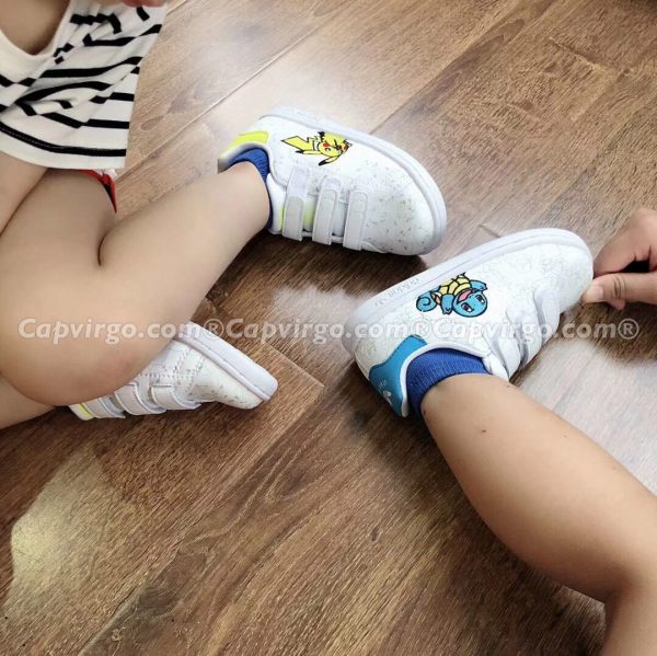 Giày trẻ em Stan Pokemon màu trắng xanh