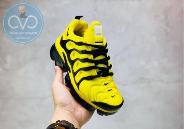 Giày trẻ em Nike Air Vapormax Plus màu vàng đen