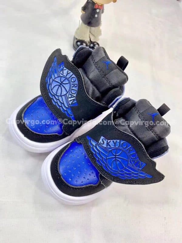 Giày trẻ em Sky Jordan 1 màu xanh dương