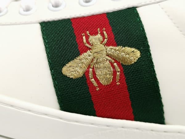 Giày gucci ong màu trắng gót 2 màu bóng