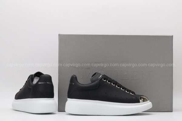 Giày McQueen rep 1:1 màu đen đế trắng mũi kim loại
