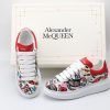 Giày McQueen họa tiết paint hình quân bài viền giày đỏ