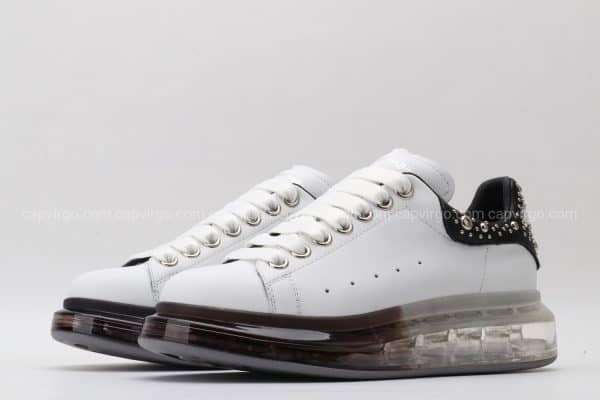 Giày McQueen đế hơi trong đen gót họa tiết hạt cườm bạc
