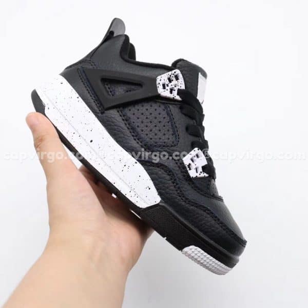 Giày trẻ em Air Jordan 4 màu đen trắng