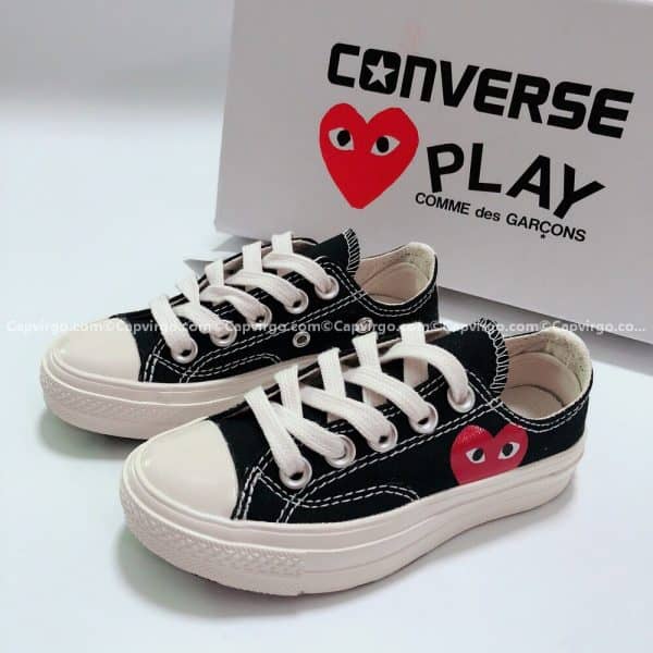 Giày Converse PLAY tim màu đen cổ thấp