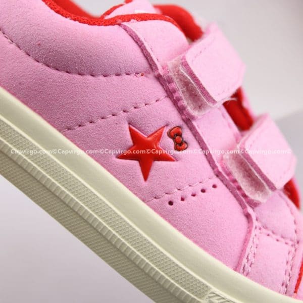 Giày Converse Kitty dán dính màu hồng cổ thấp