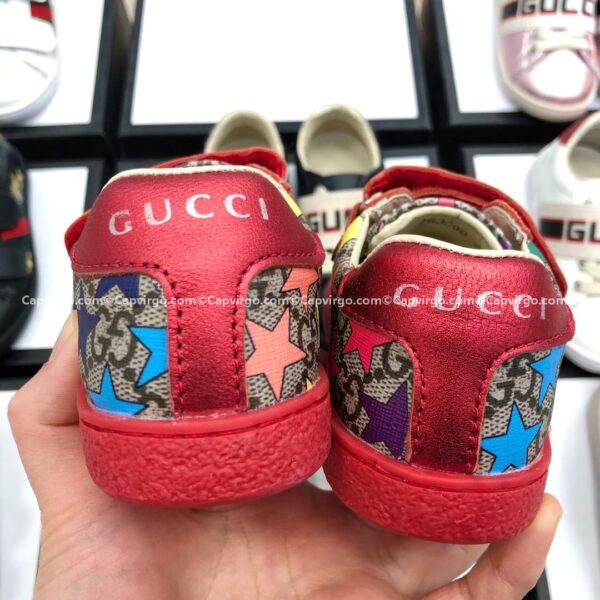 Giày Gucci trẻ em màu đỏ họa tiết ngôi sao