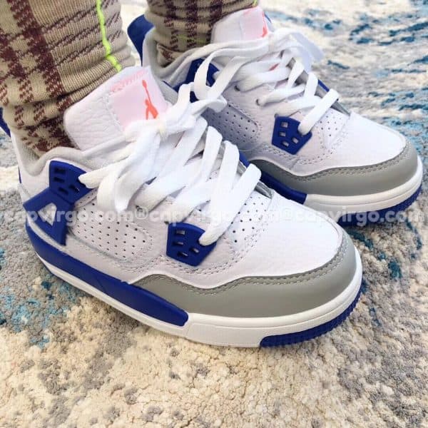 Giày trẻ em Air Jordan 4 màu trắng xanh