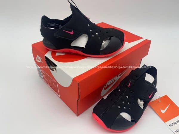 Sandal Nike Sunray trẻ em màu đen đế đỏ