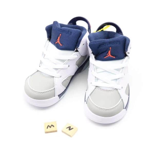 Giày trẻ em Air Jordan 6 Retro màu trắng navy