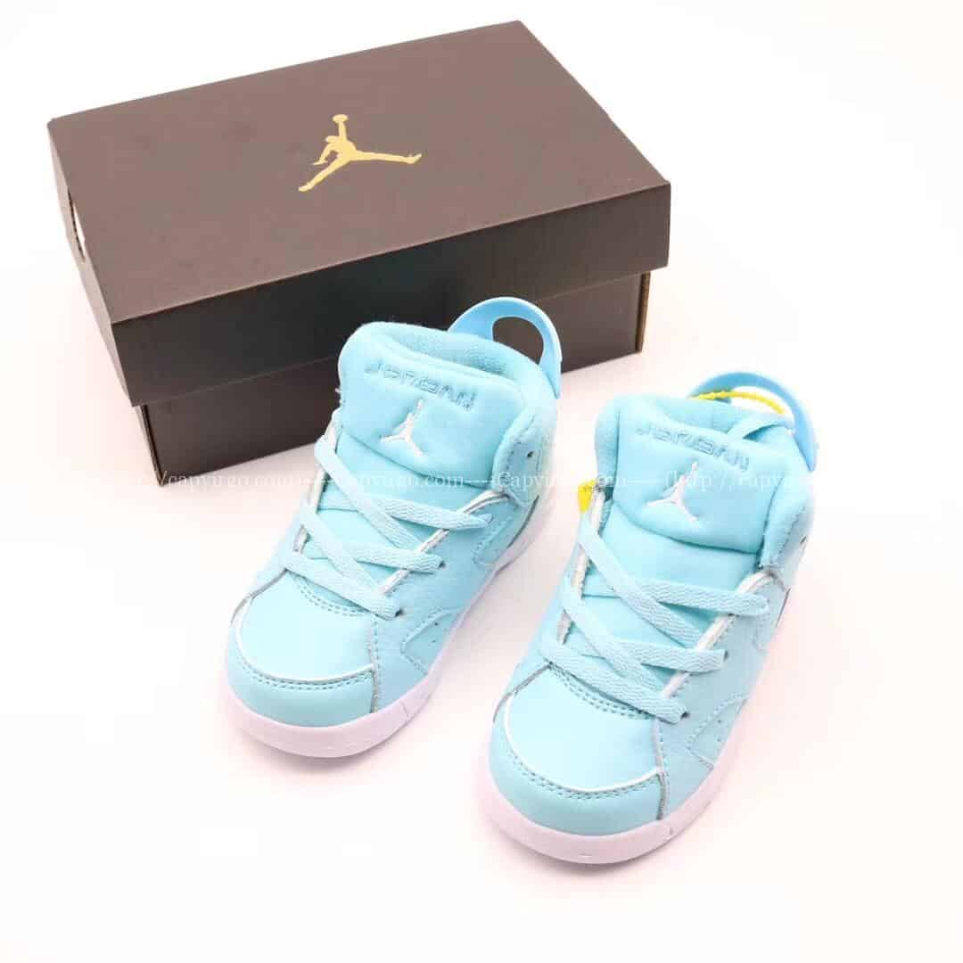 Giày trẻ em Air Jordan 6 Retro màu xanh