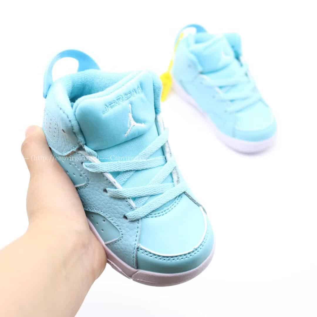 Giày trẻ em Air Jordan 6 Retro màu xanh