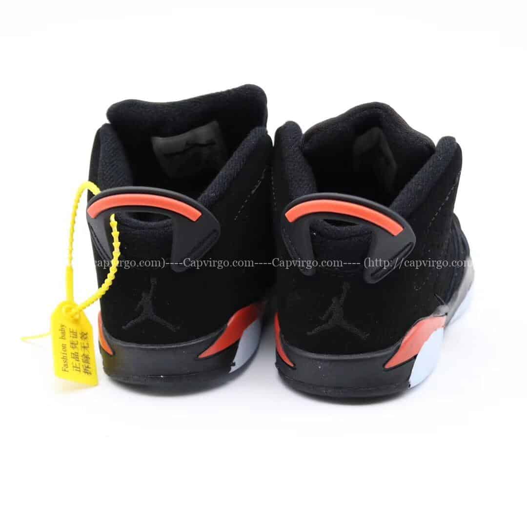 Giày trẻ em Air Jordan 6 Retro màu đen