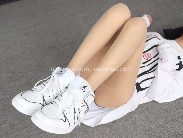 Giày Nike Jordan 1 màu trắng viền đen siêu cấp