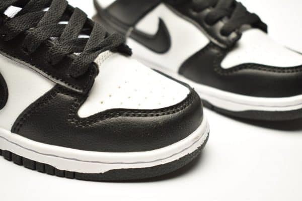 Giày trẻ em Nike SB Dunk Low Pro màu đen trắng