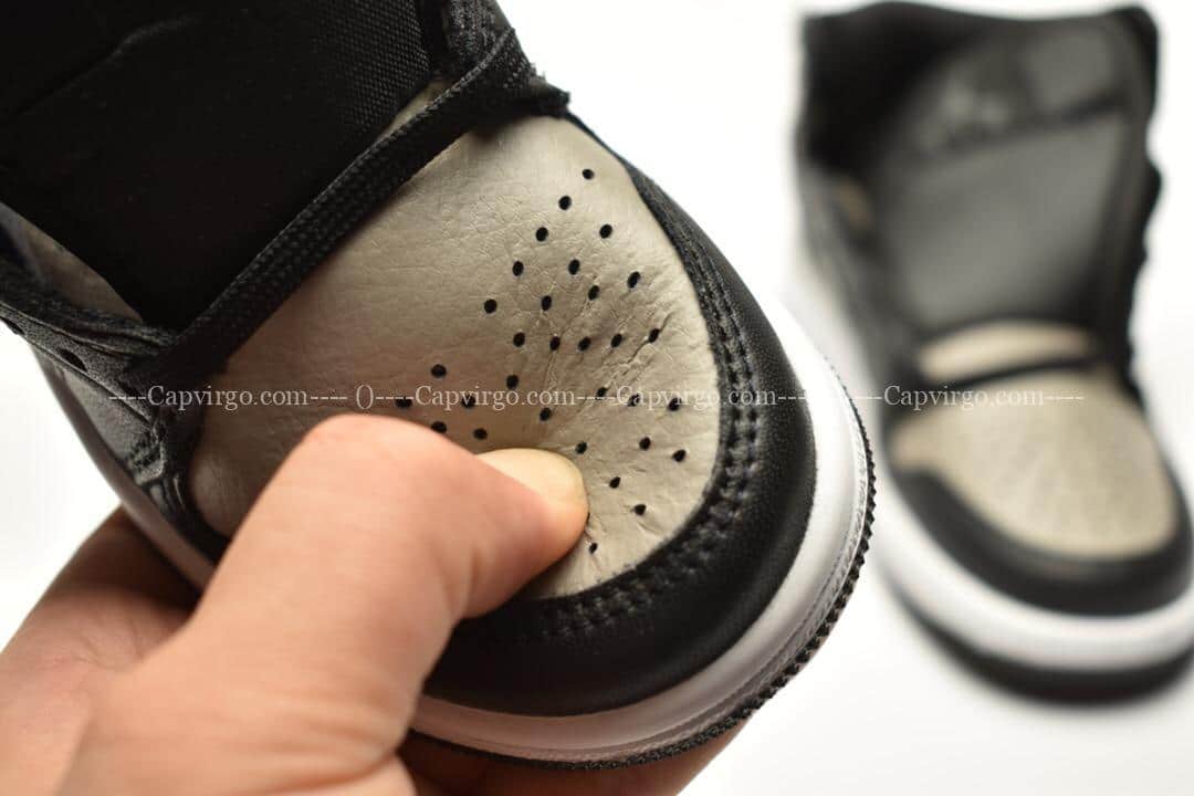Giày trẻ em Jordan1 Retro High OG màu đen ghi