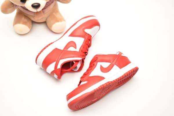 Giày trẻ em Nike SB Dunk Low Pro màu đỏ trắng