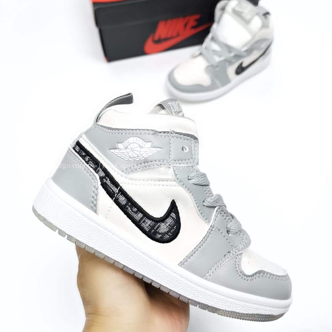 Giày Nike Air Jordan 1 x Dior cổ cao siêu cấp like authentic 99