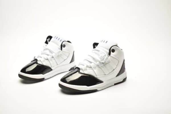 Giày air jordan 11 Max Aura màu trắng đen