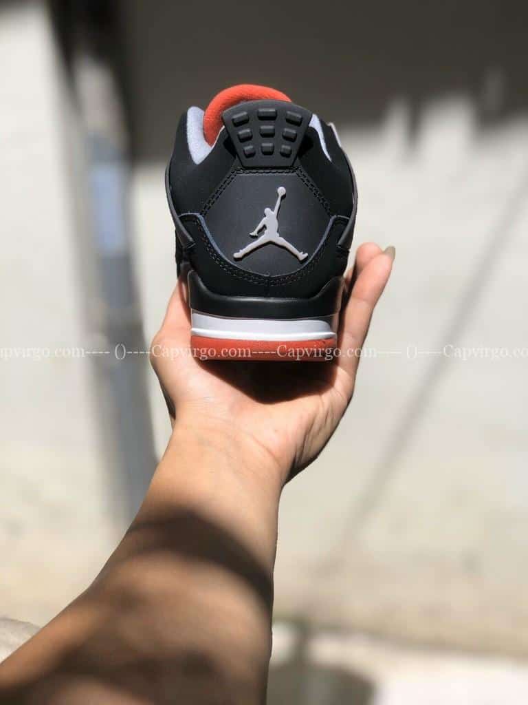 Nike jordan 4