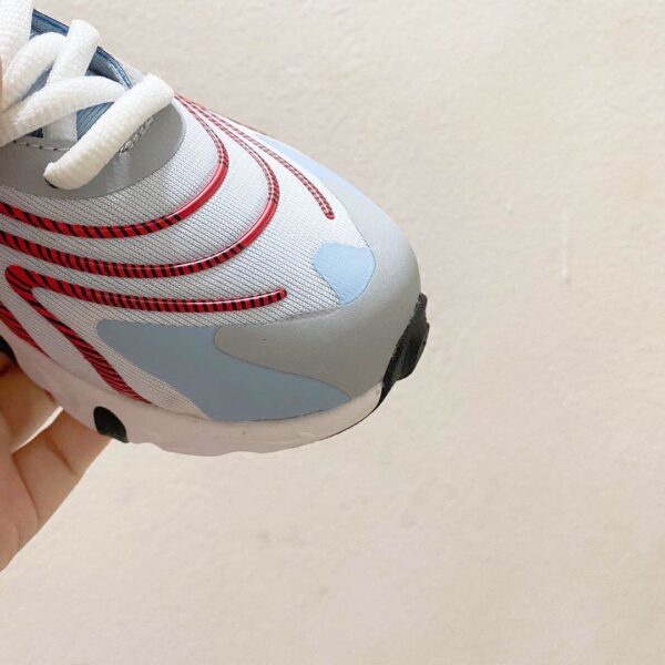 Giày trẻ em Nike air max 270 màu xanh đỏ Giày trẻ em Nike air max 270 màu xanh đỏ