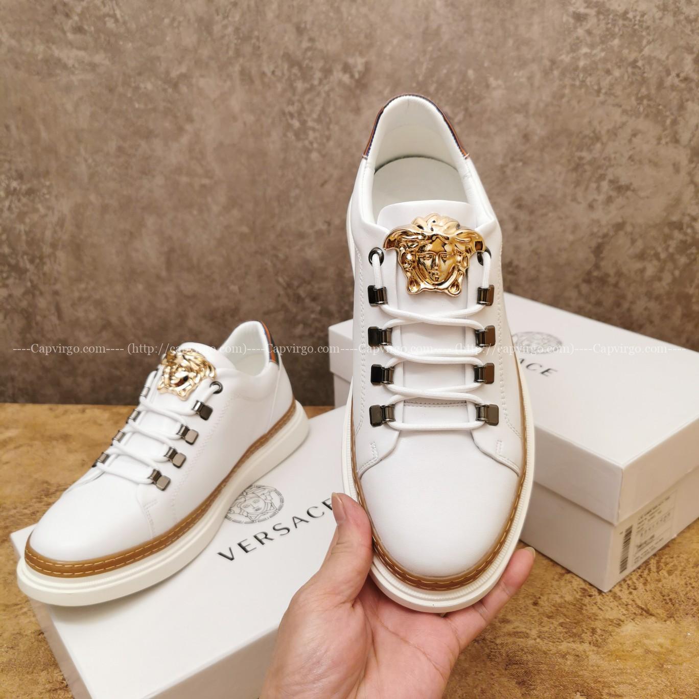 Giày Versace cổ thấp màu trắng khóa logo Versace