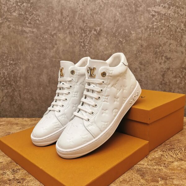 Giày Louis Vuitton cao cổ siêu cấp màu trắng
