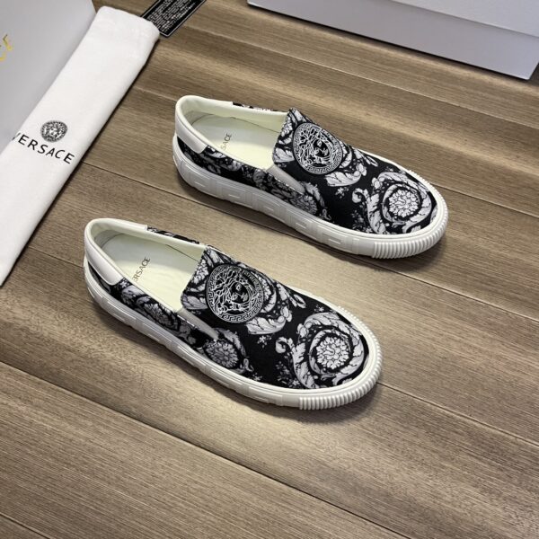 Giày Versace Original Single màu đen họa tiết trắng