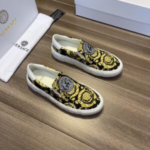 Giày Versace Original Single màu đen họa tiết vàng