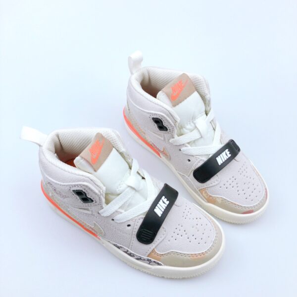Giày Nike Air Jordan Legacy 312 trẻ em màu ghi