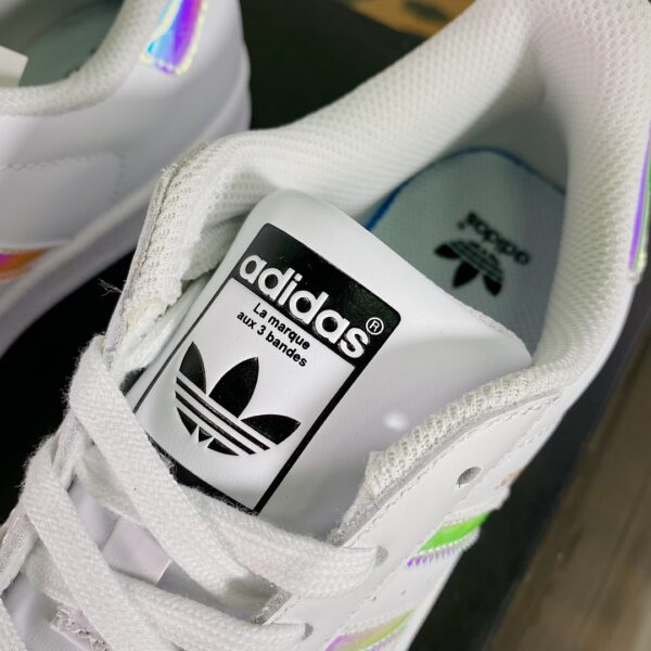 Giày Adidas Superstar màu trắng bóng
