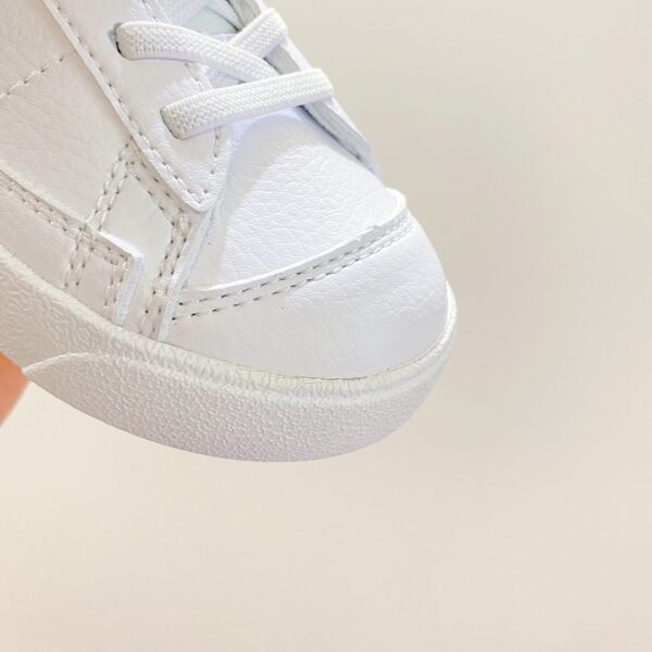 Giày nike Trailblazers trẻ em cổ thấp màu full trắng