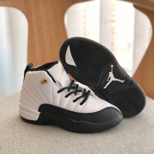 Giày trẻ em Nike Air jordan 12 màu trắng mũi đen - AJ12