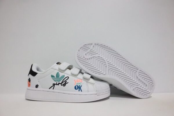 Giày Adidas Superstar trẻ em màu trắng họa tiết 3 lá