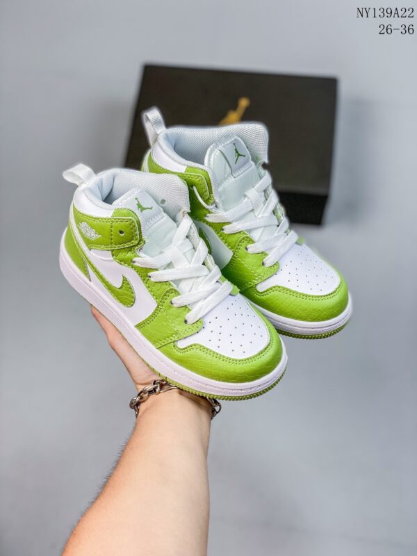 Giày Air Jordan Brand 1 Mid GS"Lucid Green" trẻ em màu xanh cốm