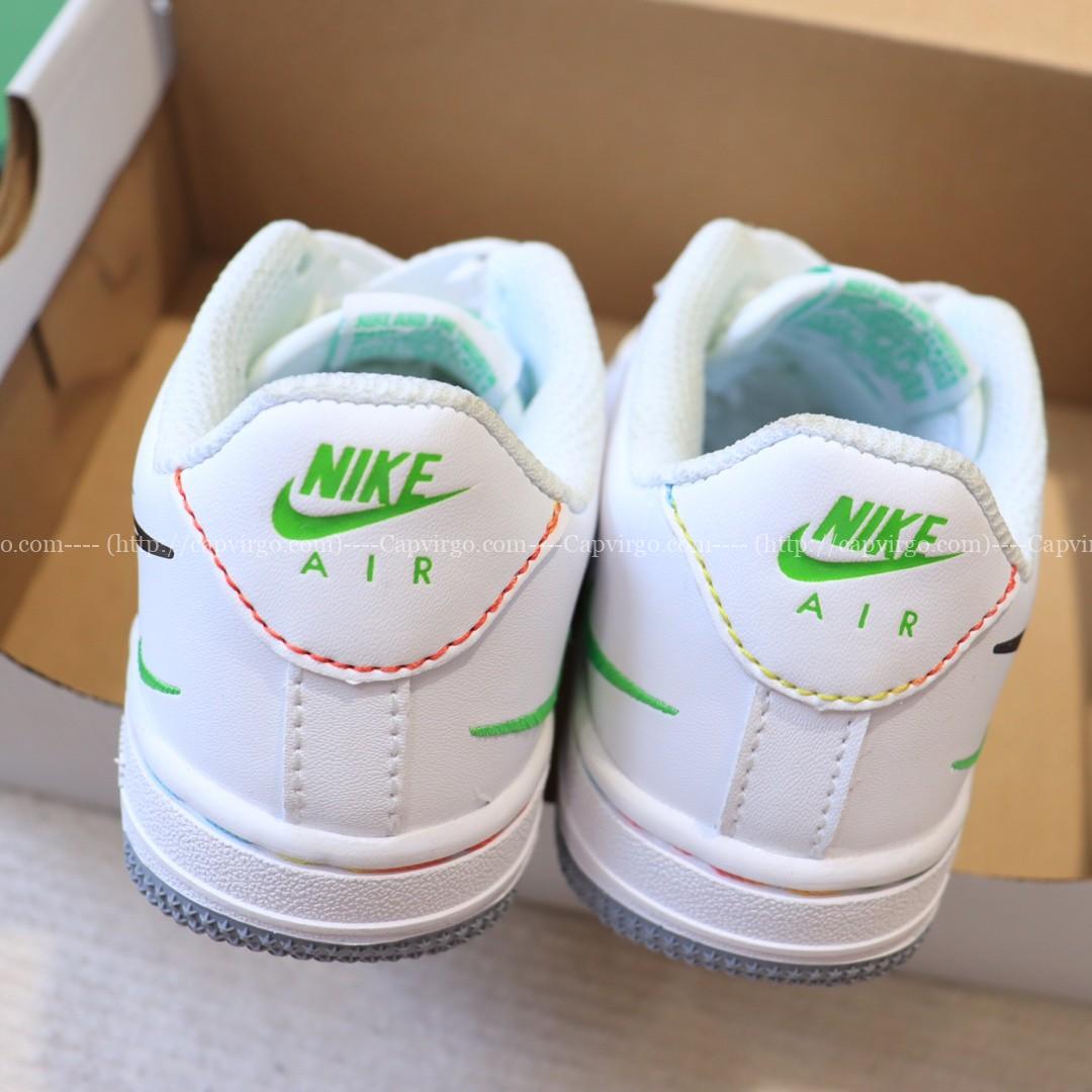Giày Nike Air Force 1 trẻ em màu trắng logo paint