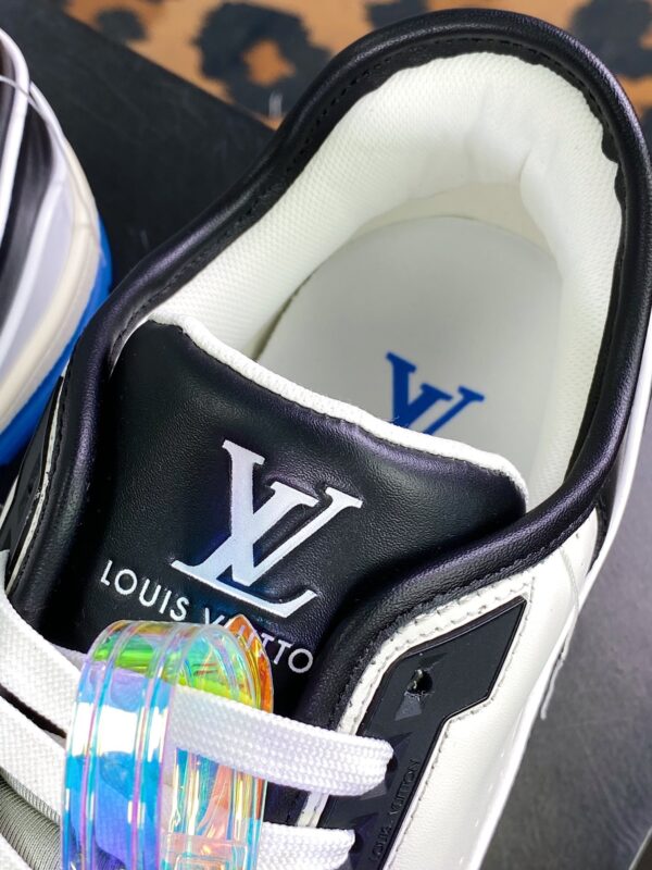 Giày thể thao Louis Vuitton (LV) siêu cấp màu đen xanh navy