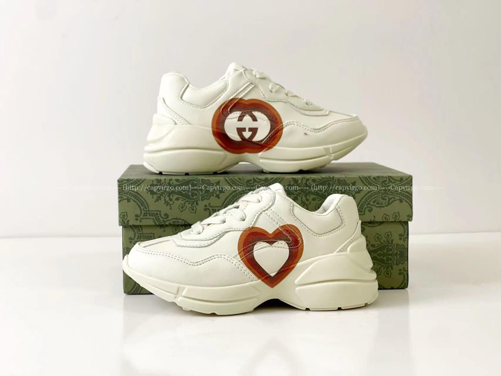 Giày Gucci Rhyton trẻ em hoạt tiết hình trái tim màu đỏ