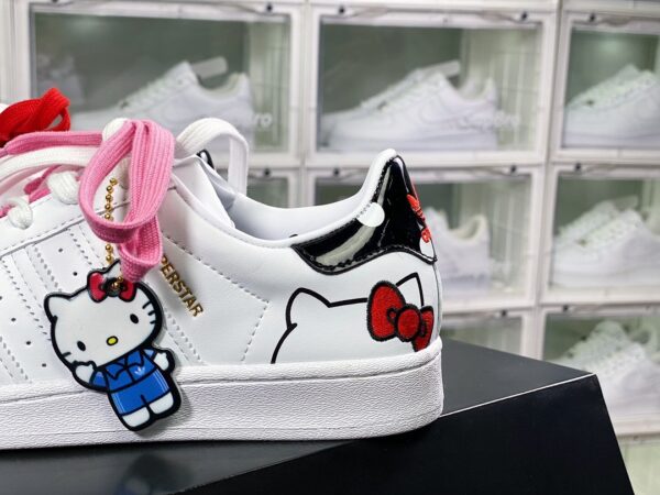 Giày Adidas Originals Superstar"Whit Black Beaded" x Hello Kitty