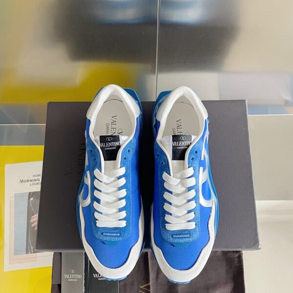 Giày Valentino NETRUNNER đệm khí màu xanh nước biển
