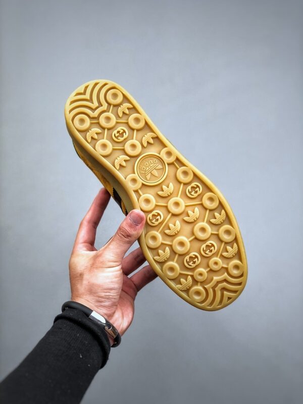 Giày Adidas X Gucci Gazalle siêu cấp màu vàng nâu gót xanh